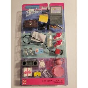 Vintage 2001 Barbie Fashion Avenue Accessory Bonanza Set NEW